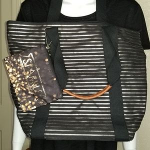 NWT two-piece Tote and Makeup Bag